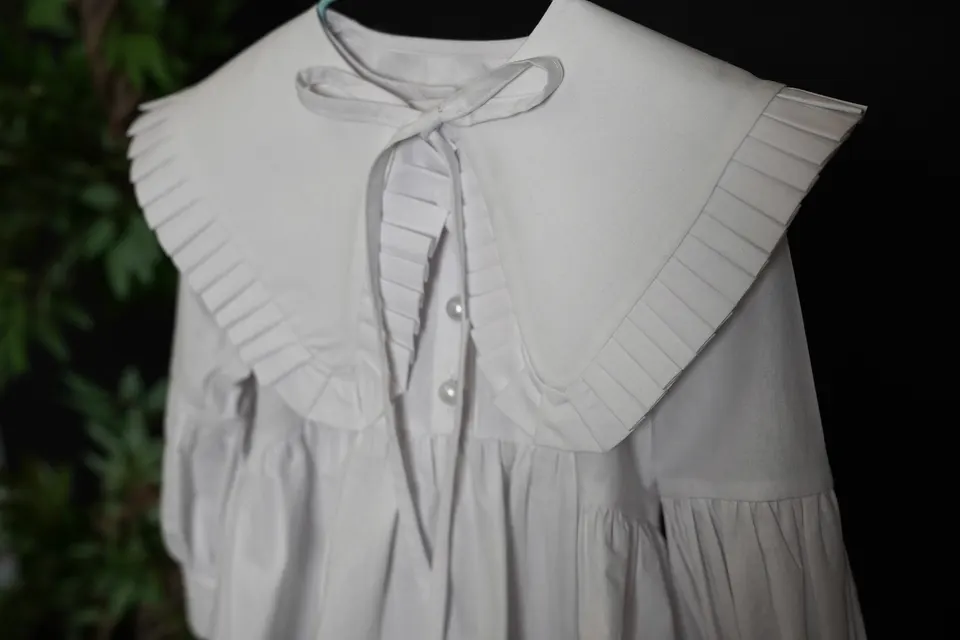 White Classic Blouse With Pearl Button (Without Collar) — photo 3
