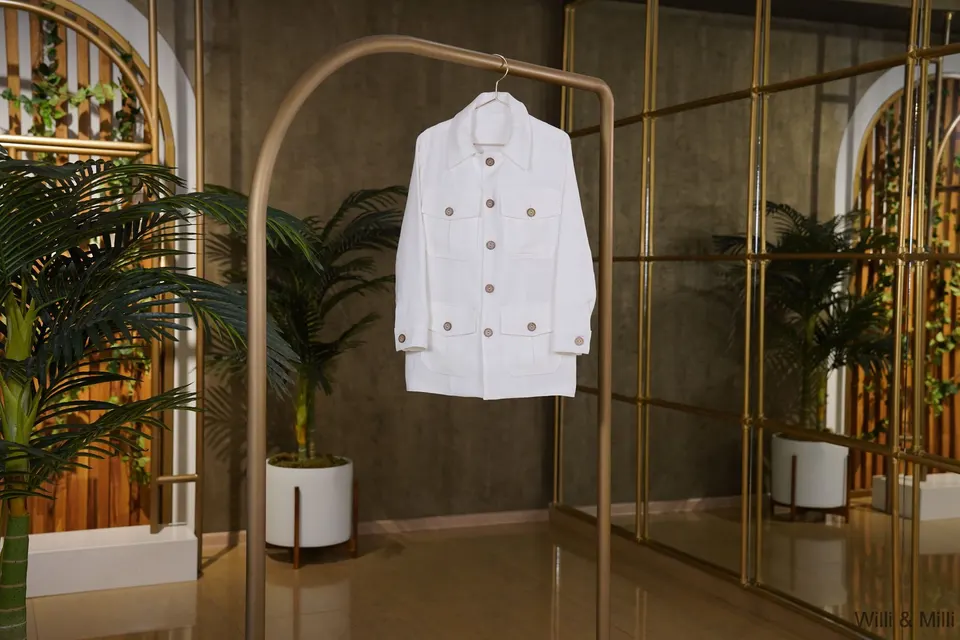 White Linen Jacket With Big Pocket & Classic Details
