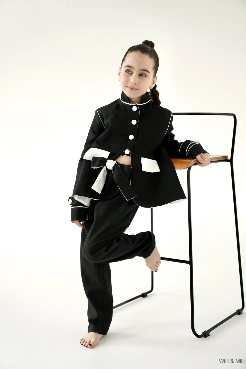 Black Trousers With Two Color Belt