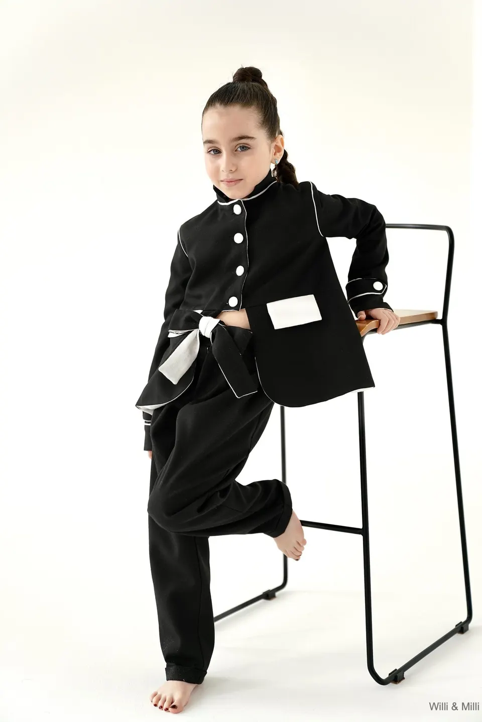 Black Trousers With Two Color Belt — photo 2