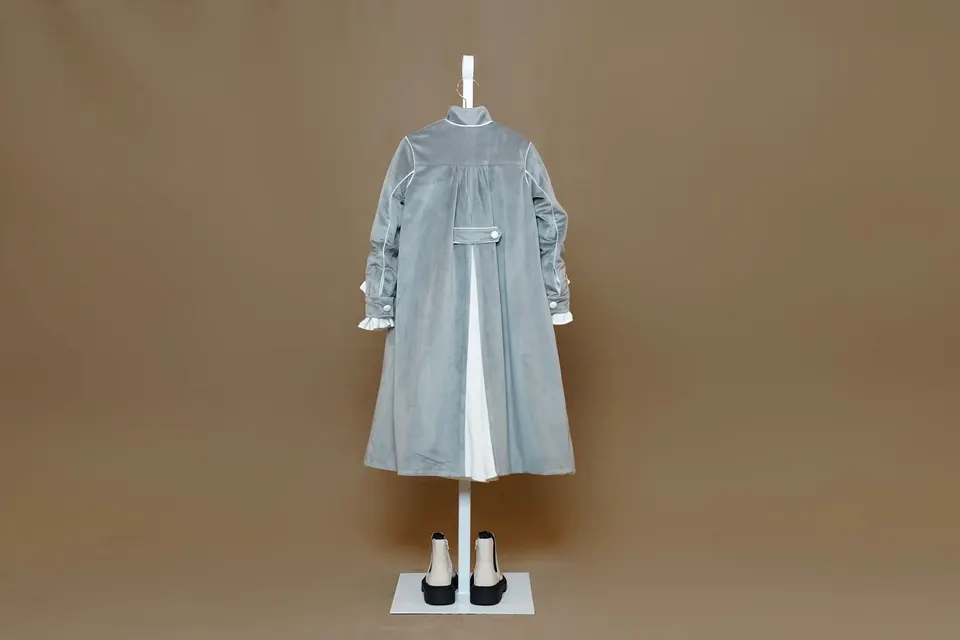 Light Gray Velvet  Paris Coat With Details — photo 2