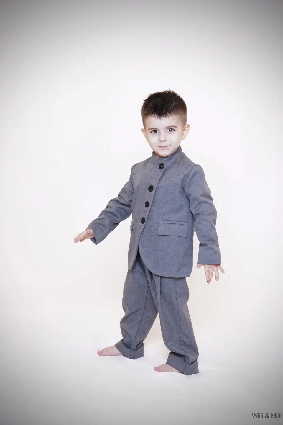 Light Gray Jacket With Black Lining — photo 2