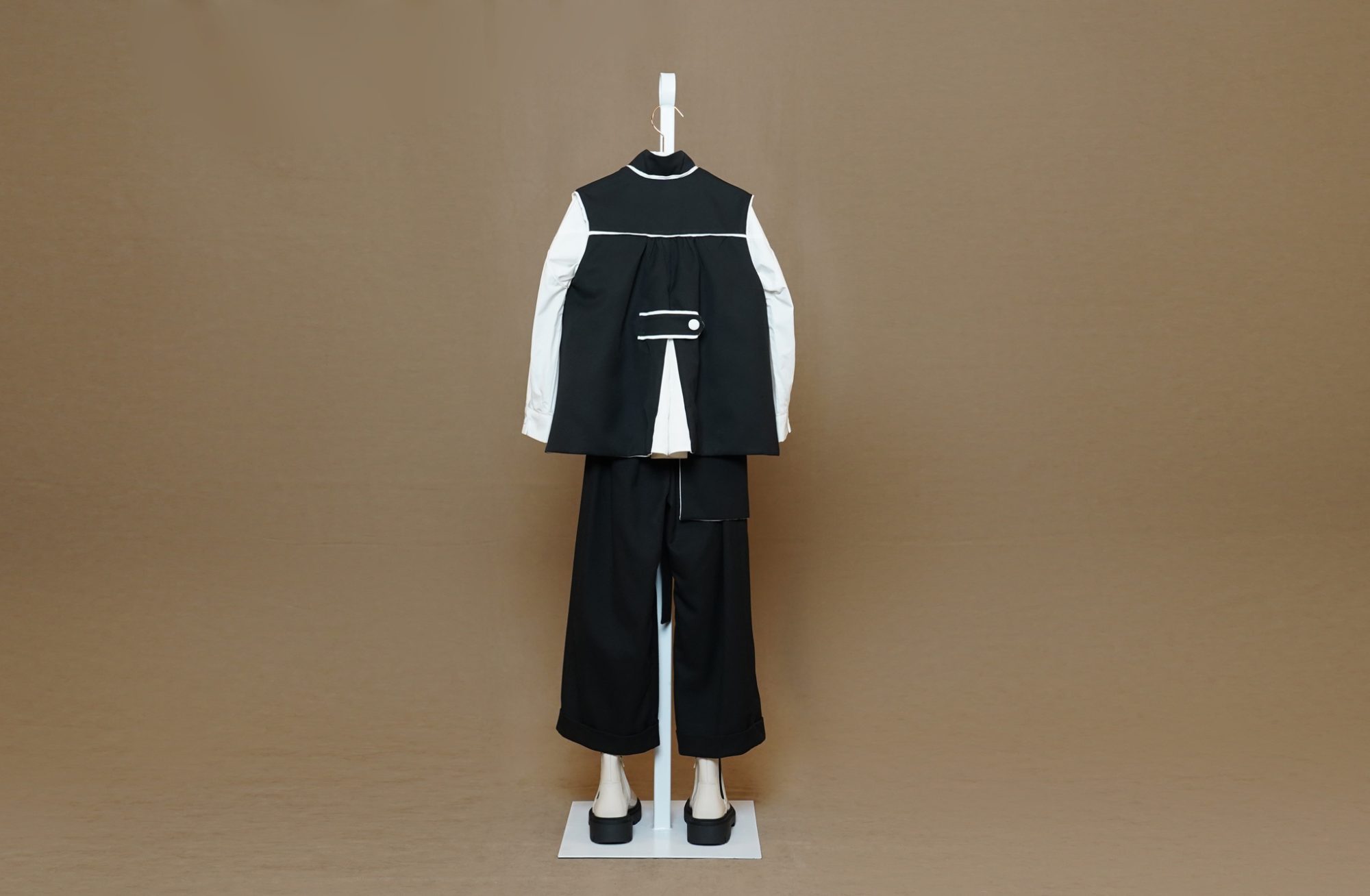 Black Designer Vest With Linen Details - Image 2